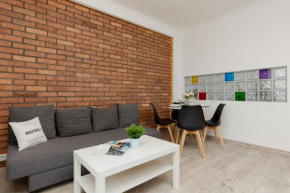 Rondo Wiatraczna Apartment with Parking by Noclegi Renters